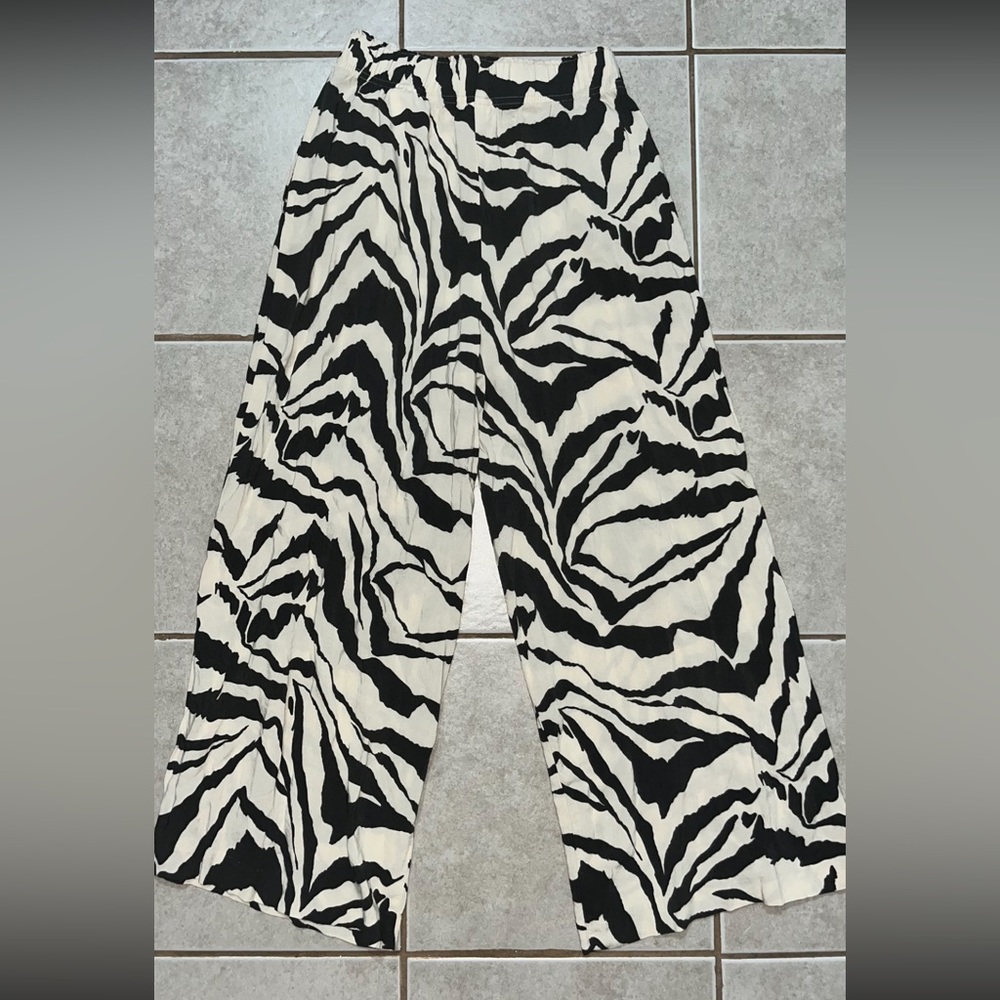 Zebra print pants